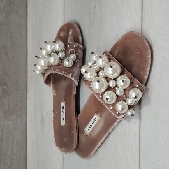 Miu Miu Burgundy Velvet Faux Pearl Embellished Flat Slides sz 37/6.5 - Picture 3 of 14